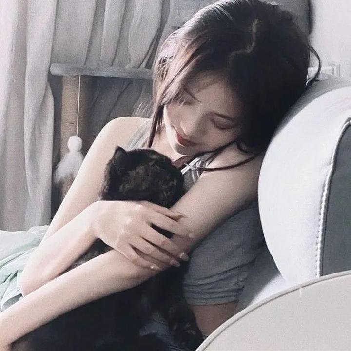 带剑的小孩